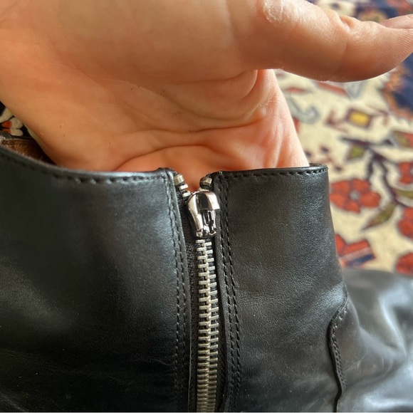 Frye Black Chelsea Boots, size 10.5 - Picture 5 of 6